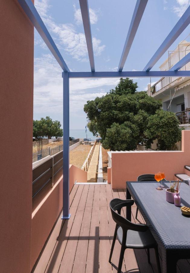 Suites De Luxe Katerina คอคคิโนส เปียร์โกส ภายนอก รูปภาพ